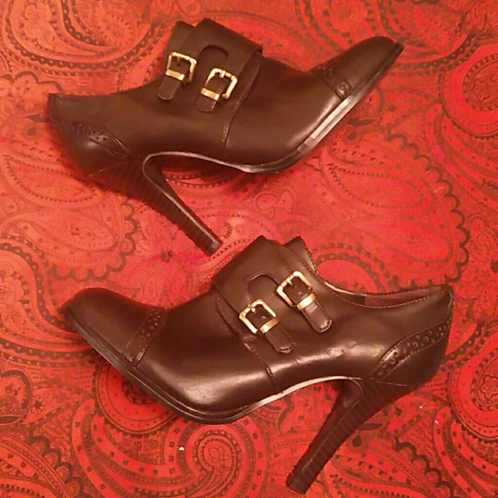 Heeled Booties 🌌🌠